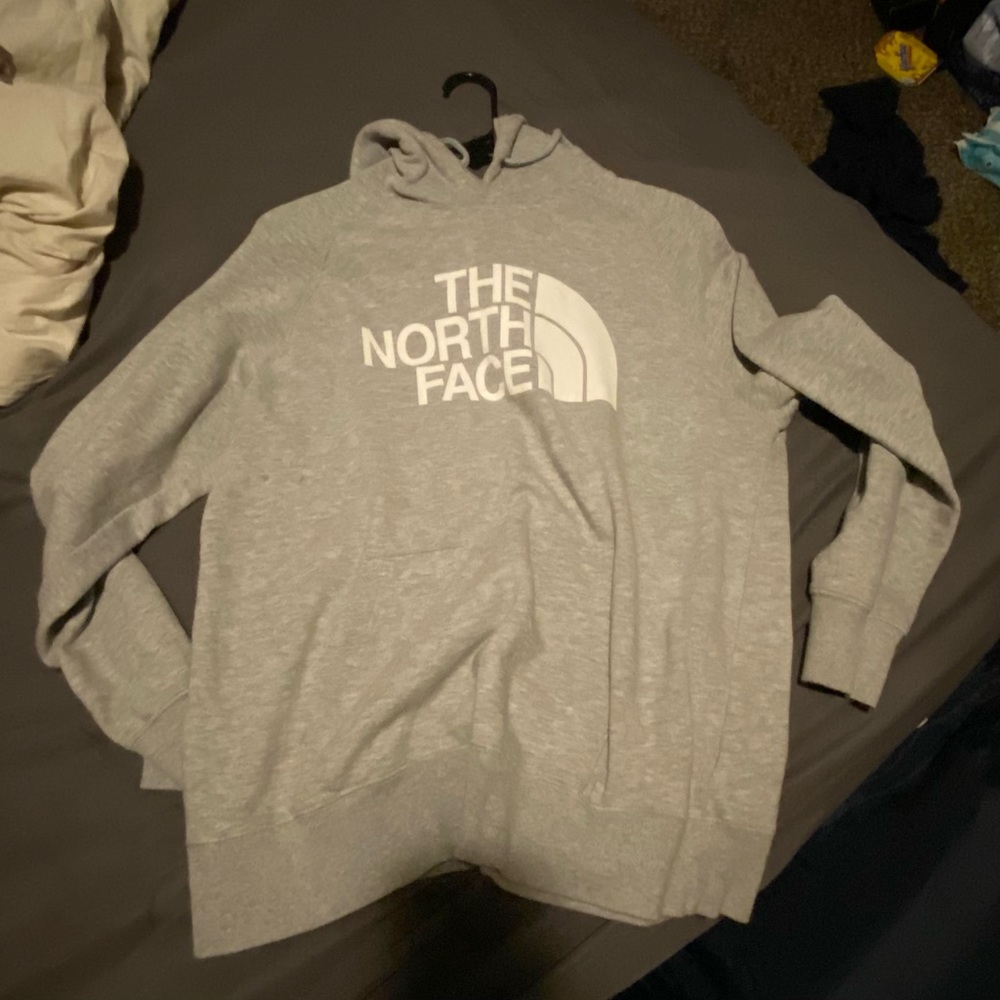 Women’s Northface Hoodie